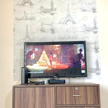 The Persimmon Studios Near Ayala And Sm City Cebu Extérieur photo