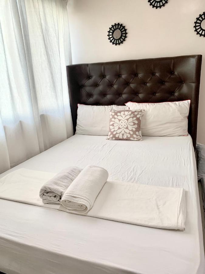 The Persimmon Studios Near Ayala And Sm City Cebu Extérieur photo