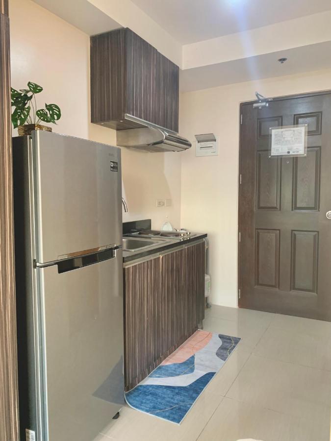 The Persimmon Studios Near Ayala And Sm City Cebu Extérieur photo