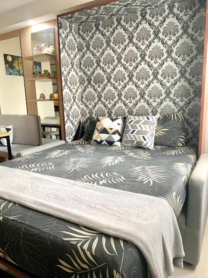 The Persimmon Studios Near Ayala And Sm City Cebu Extérieur photo