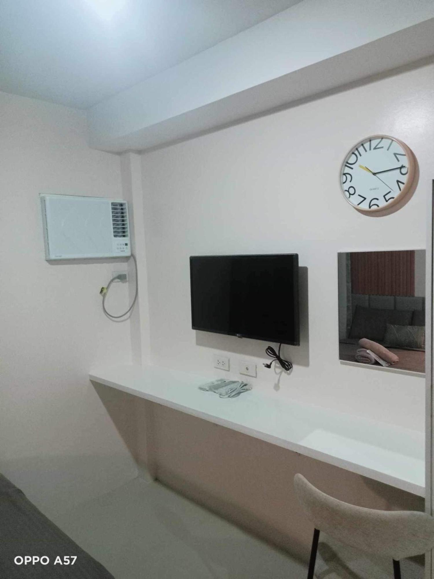 The Persimmon Studios Near Ayala And Sm City Cebu Chambre photo
