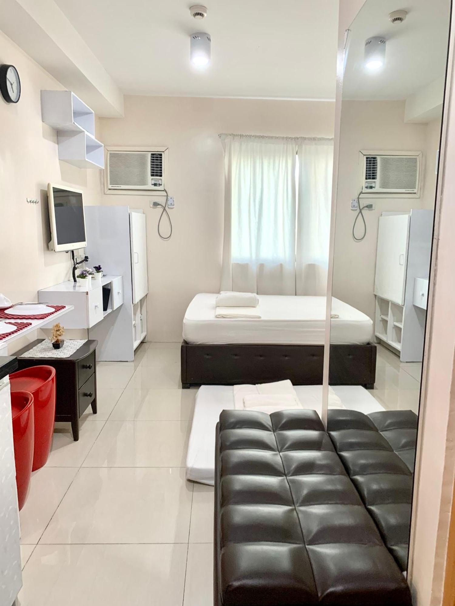 The Persimmon Studios Near Ayala And Sm City Cebu Chambre photo